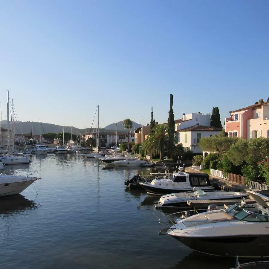 Residence Les Grimaudieres 0*, Grimaud France