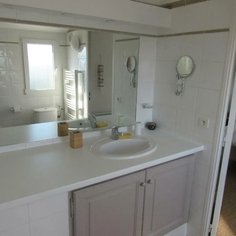 Residence Les Grimaudieres 0*, Grimaud France